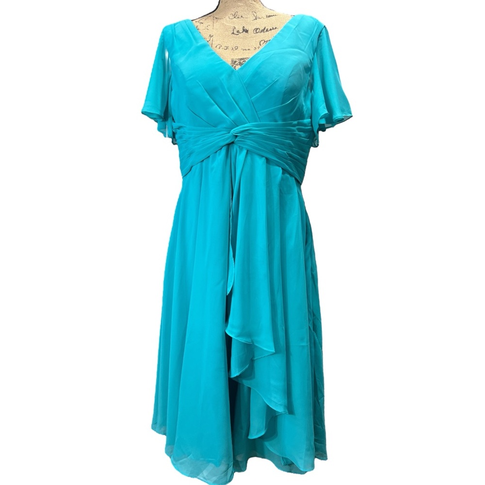 Elegant Layered Teal Evening/Party Dress. NWT. Size 16